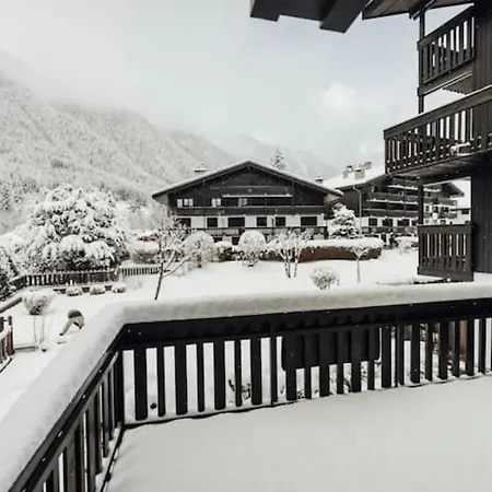 Beautiful T2 With Balcony Near Track Apartment