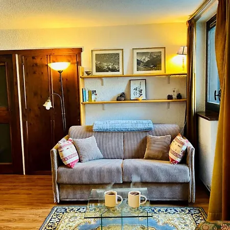Beautiful T2 With Balcony Near Track Appartamento *